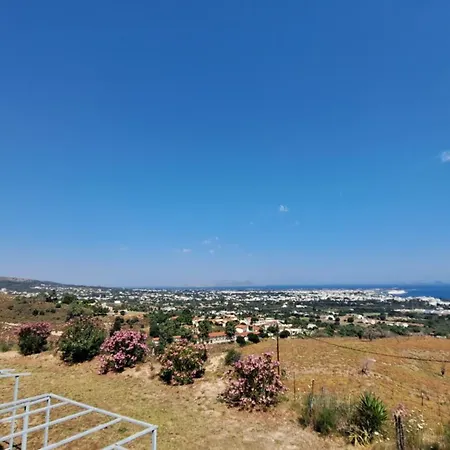Hercules Hills Sea View Апартаменты *