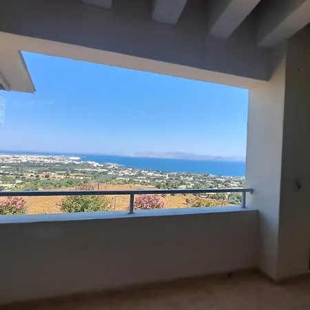 Hercules Hills Sea View Апартаменты *